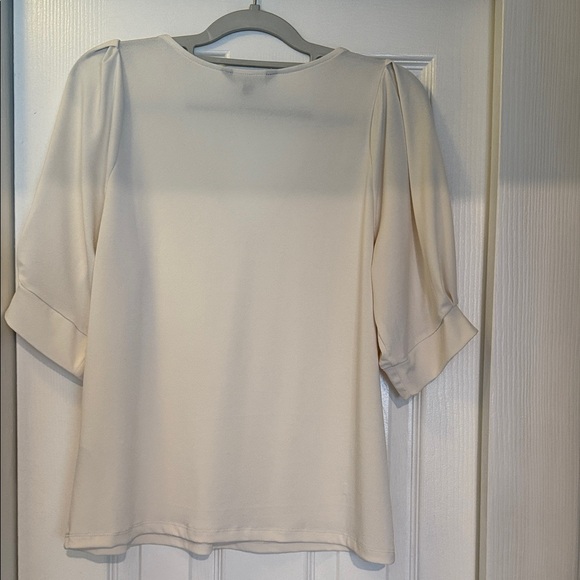 Banana Republic Factory Cream V-Neck Blouse, Soft Crepe Fabric - Picture 2 of 3